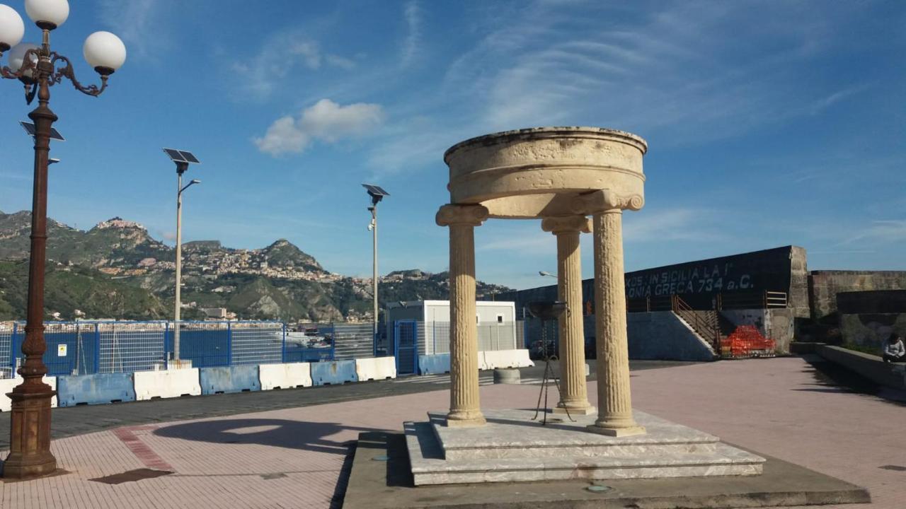 Patry' House Apartment Giardini Naxos Bagian luar foto
