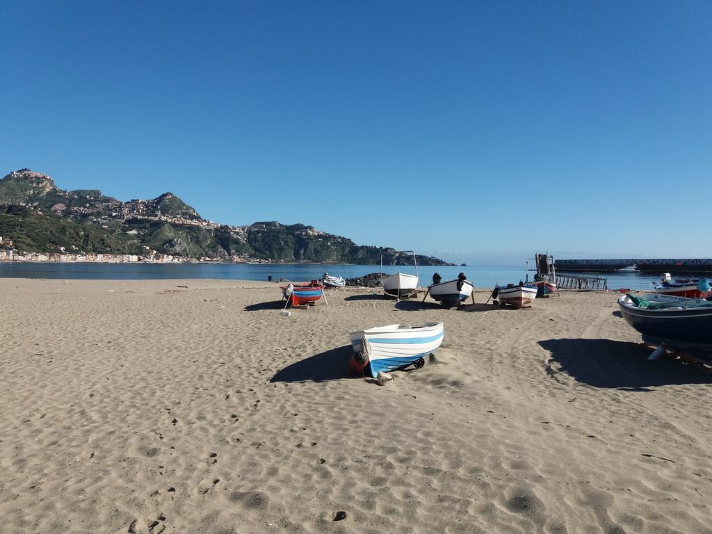 Patry' House Apartment Giardini Naxos Bagian luar foto